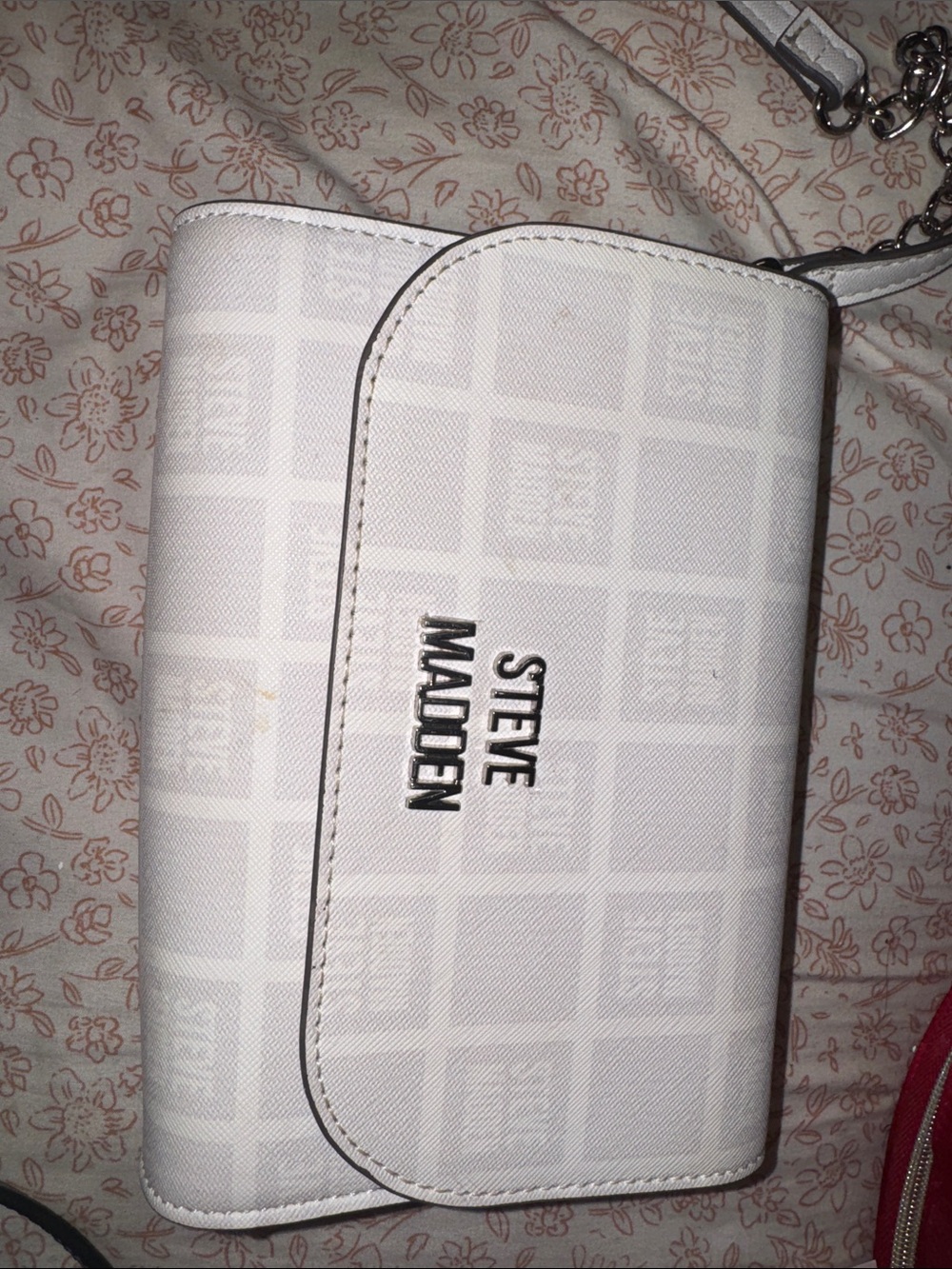Steve Madden White Patterned Crossbody Wallet